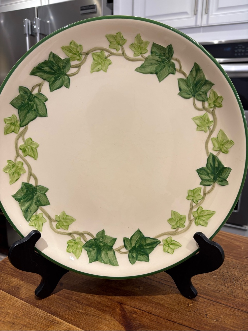Ivy by Franciscan American Ceramic Round Chop Plate Rare 14”